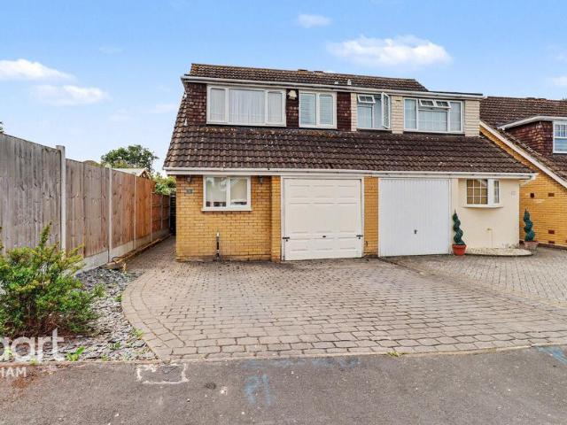 3 bedroom semi detached house for sale