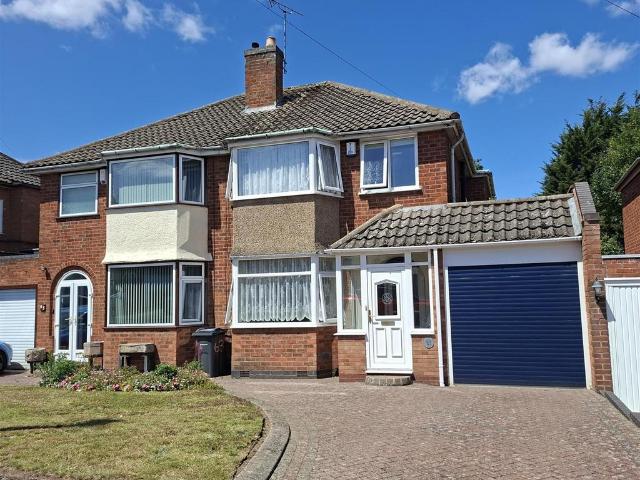 3 bedroom semi detached house for sale