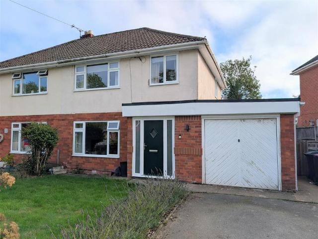 3 bedroom semi detached house for sale