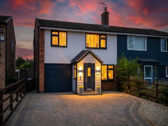 3 bedroom semi detached house for sale