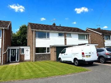 3 bedroom semi detached house for sale