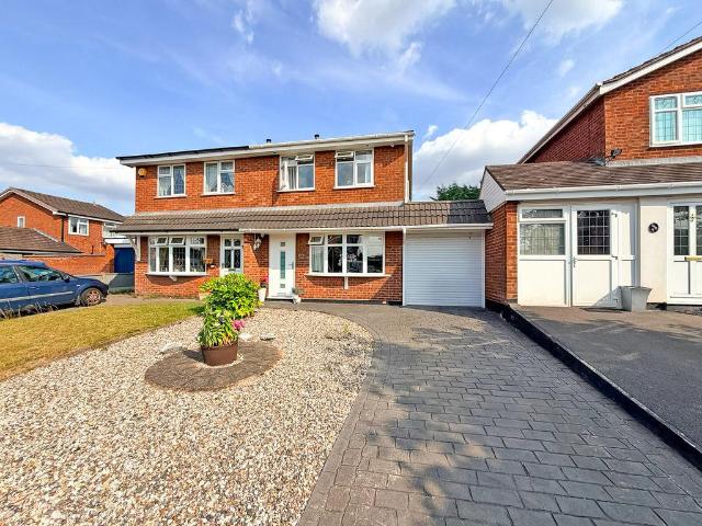 3 bedroom semi detached house for sale