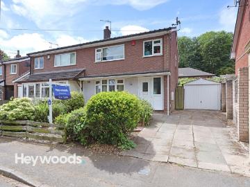 3 bedroom semi detached house for sale