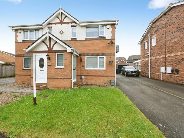3 bedroom semi detached house for sale