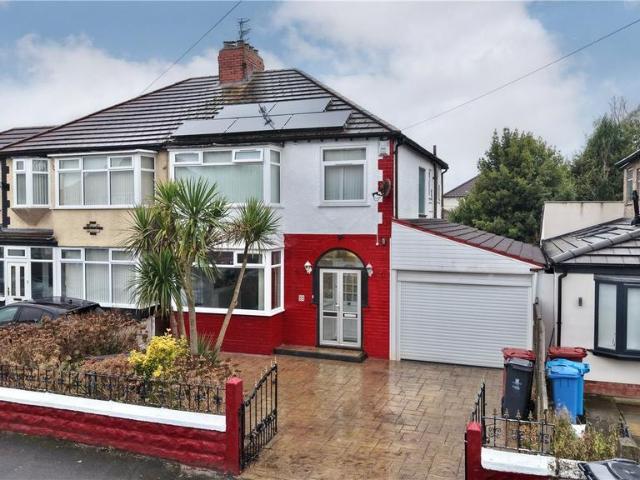 3 bedroom semi detached house for sale