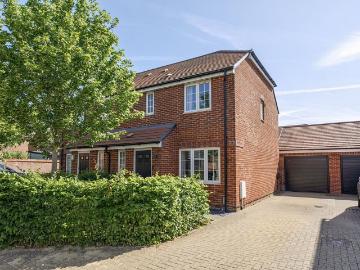 3 bedroom semi detached house for sale