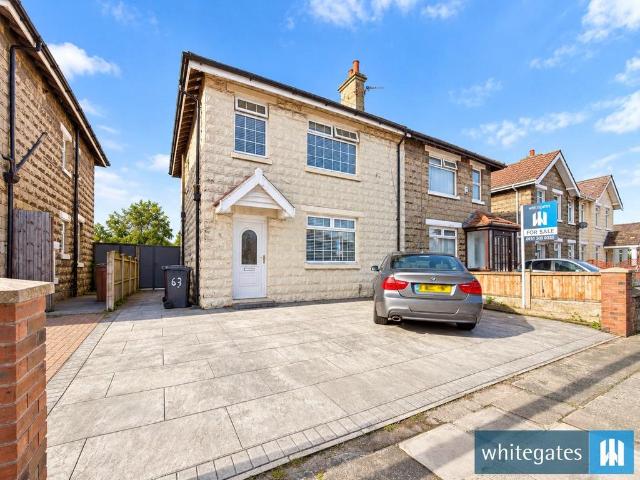 3 bedroom semi detached house for sale