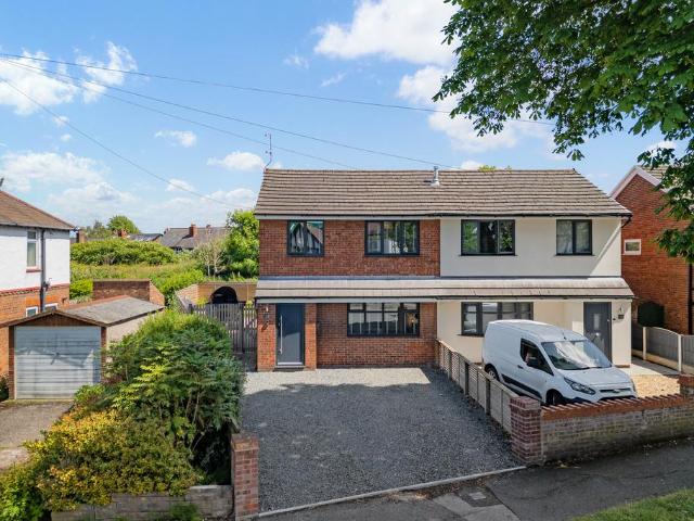3 bedroom semi detached house for sale