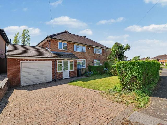 3 bedroom semi detached house for sale