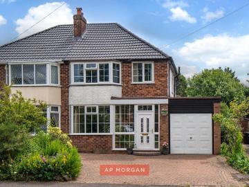 3 bedroom semi detached house for sale