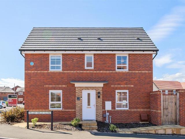 3 bedroom semi detached house for sale
