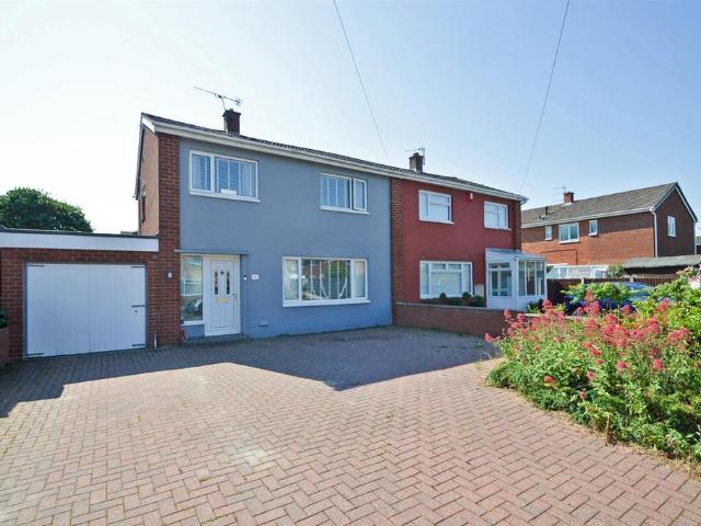 3 bedroom semi detached house for sale
