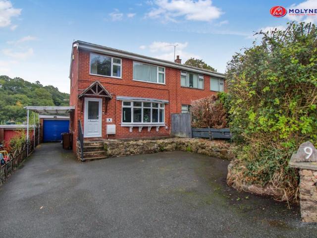 3 bedroom semi detached house for sale