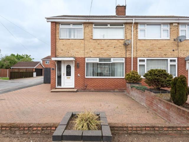 3 bedroom semi detached house for sale