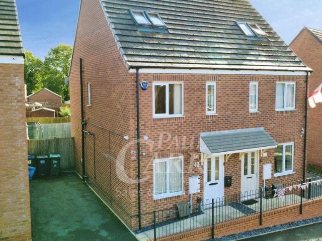 3 bedroom semi detached house for sale