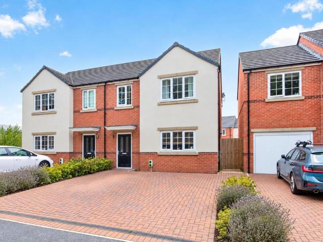3 bedroom semi detached house for sale