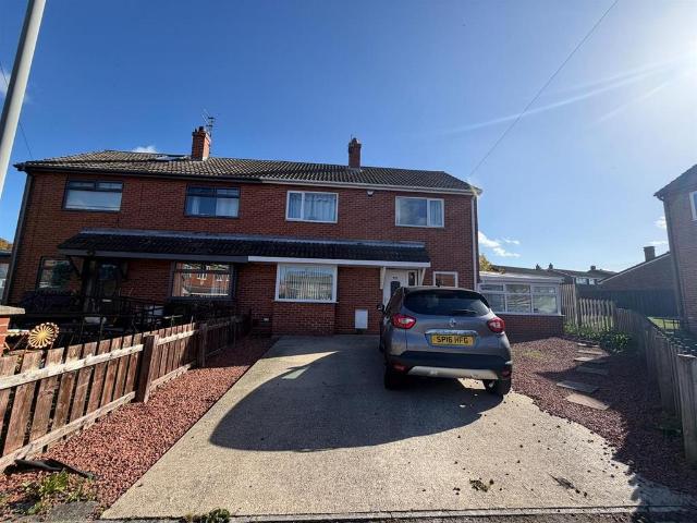 3 bedroom semi detached house for sale