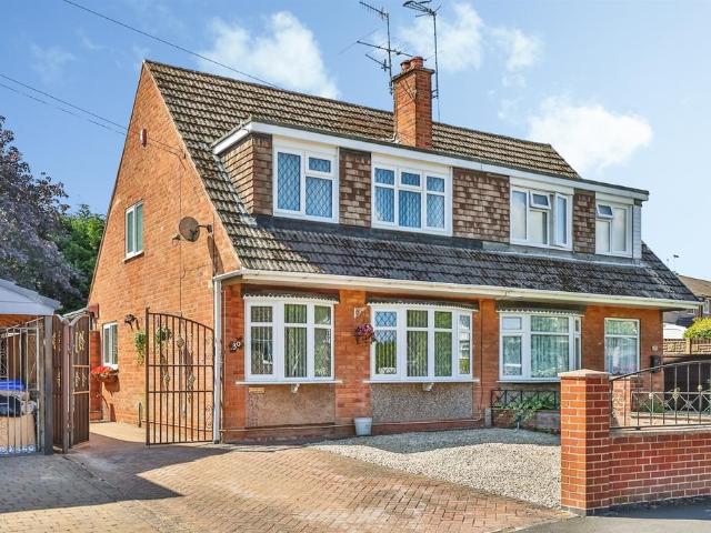 3 bedroom semi detached house for sale