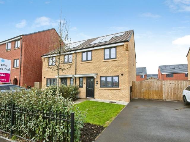 3 bedroom semi detached house for sale