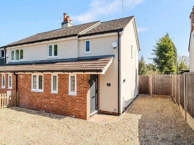 3 bedroom semi detached house for sale