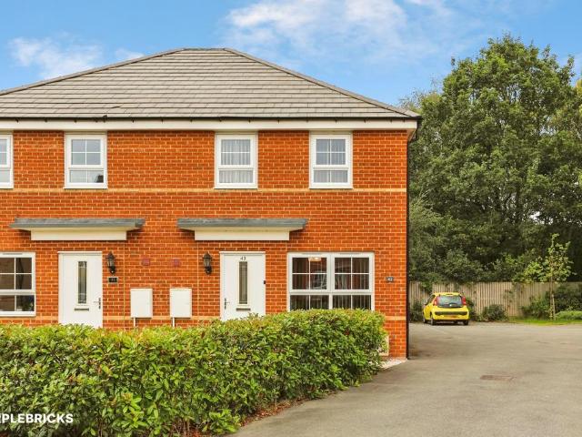 3 bedroom semi detached house for sale
