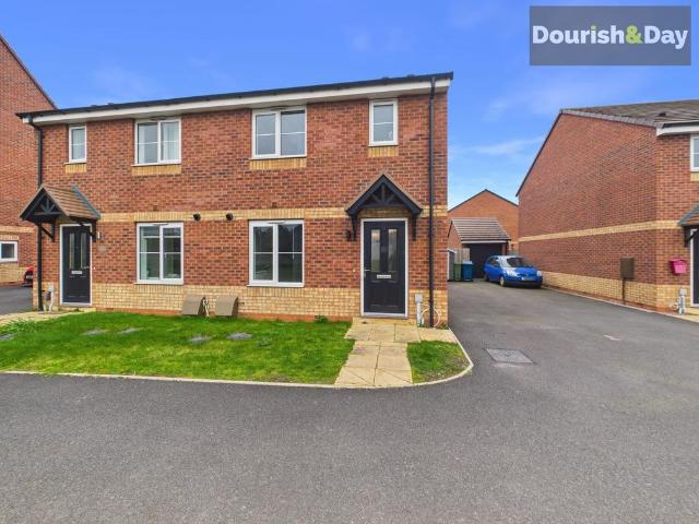 3 bedroom semi detached house for sale