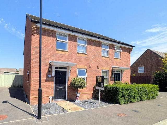 3 bedroom semi detached house for sale