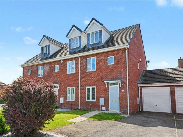 3 bedroom semi detached house for sale