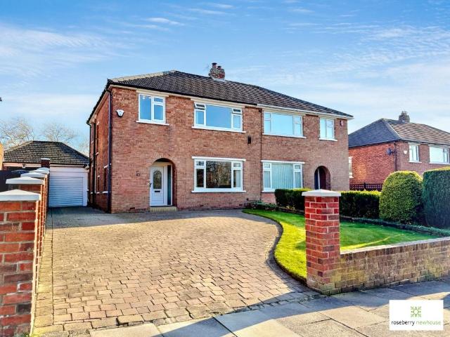 3 bedroom semi detached house for sale