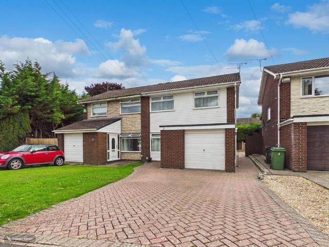 3 bedroom semi detached house for sale