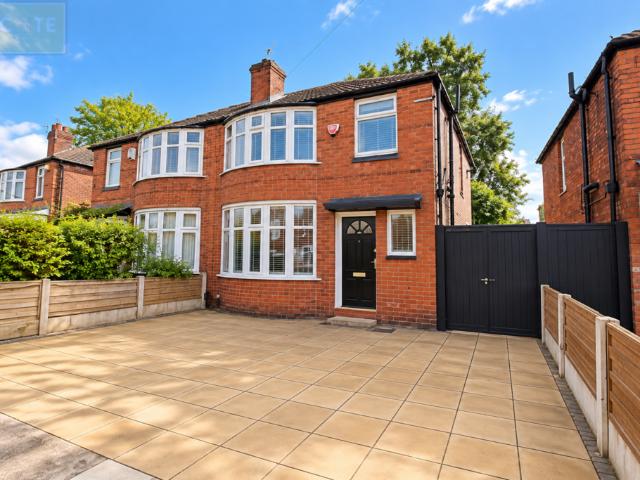 3 bedroom semi detached house for sale