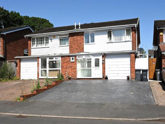 3 bedroom semi detached house for sale