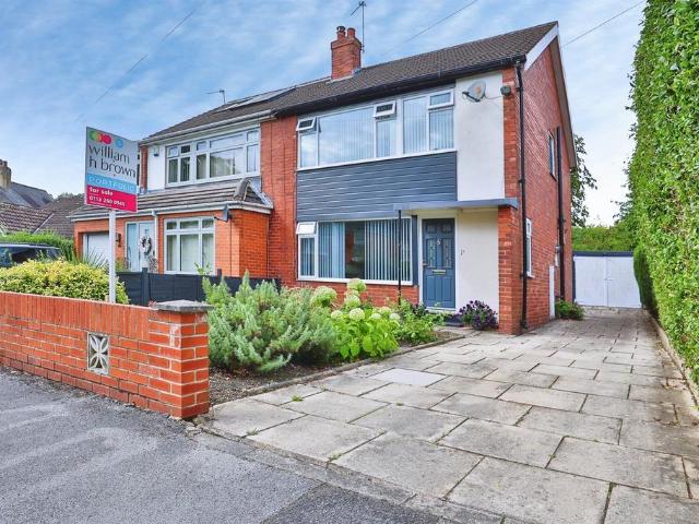 3 bedroom semi detached house for sale