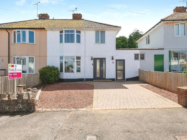 3 bedroom semi detached house for sale