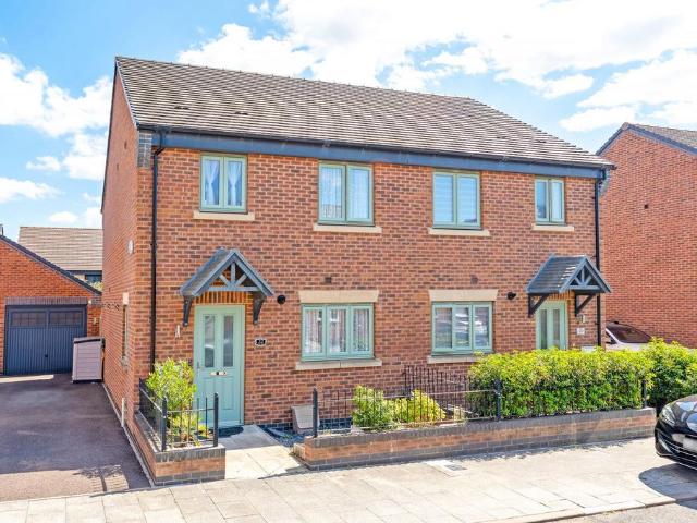3 bedroom semi detached house for sale