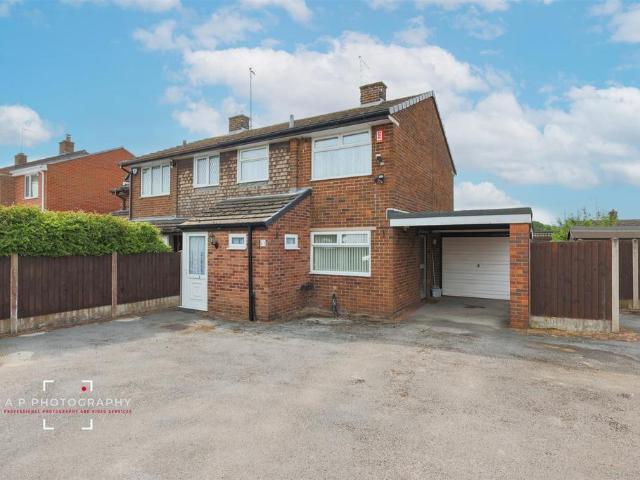 3 bedroom semi detached house for sale