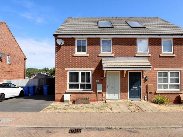 3 bedroom semi detached house for sale