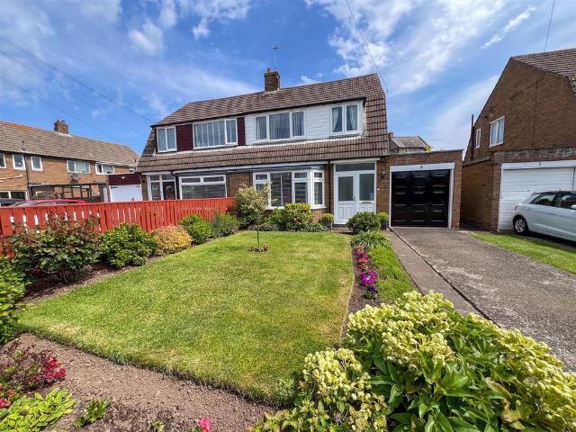 3 bedroom semi detached house for sale