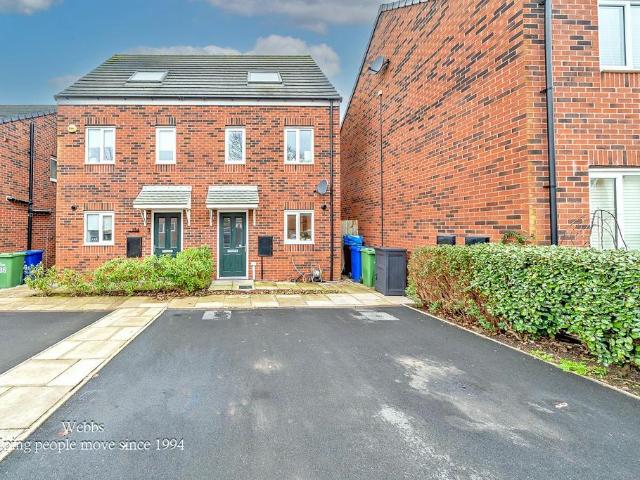 3 bedroom semi detached house for sale