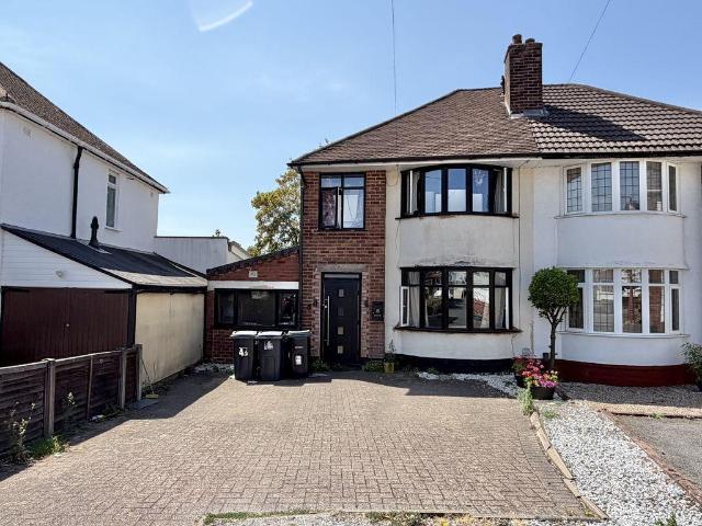 3 bedroom semi detached house for sale