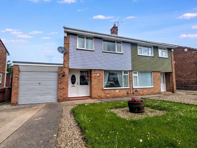 3 bedroom semi detached house for sale