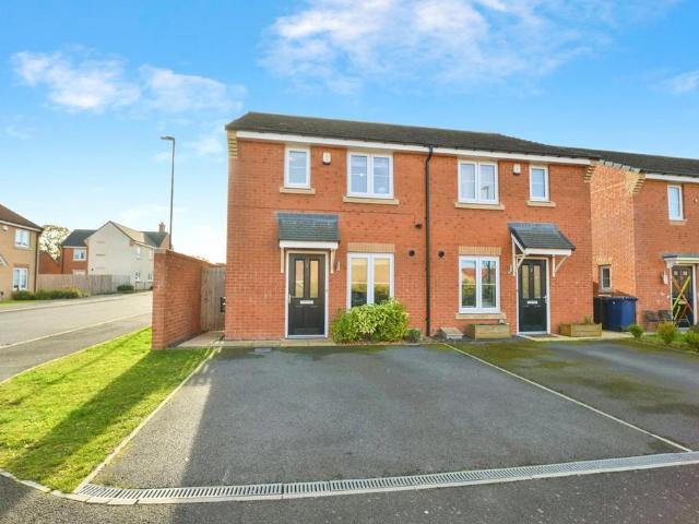 3 bedroom semi detached house for sale