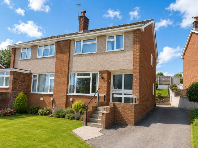 3 bedroom semi detached house for sale