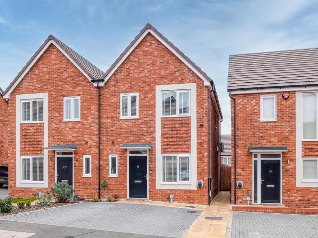 3 bedroom semi detached house for sale