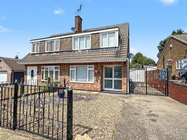 3 bedroom semi detached house for sale