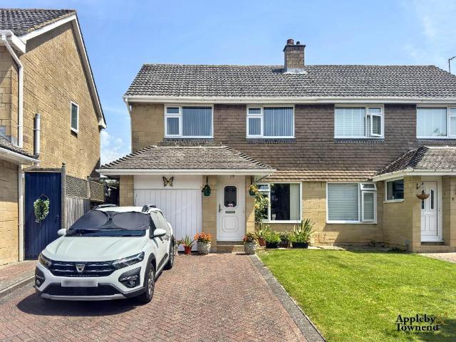 3 bedroom semi detached house for sale