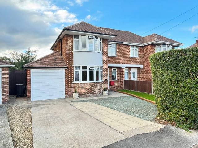 3 bedroom semi detached house for sale