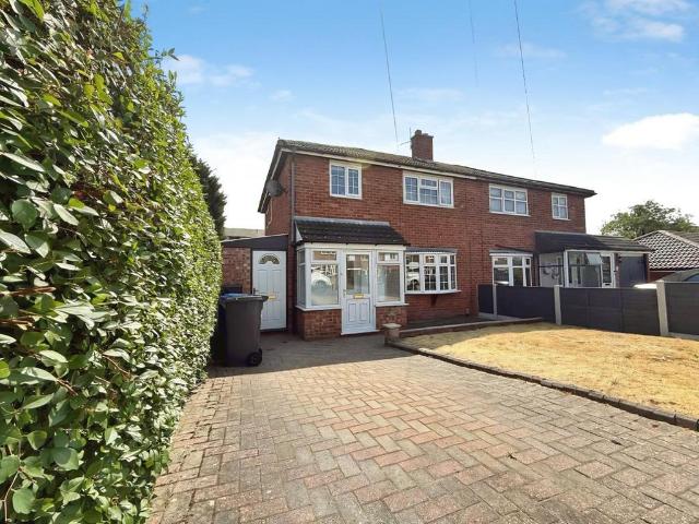 3 bedroom semi detached house for sale
