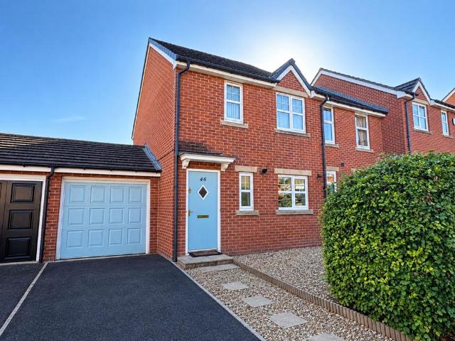 3 bedroom semi detached house for sale