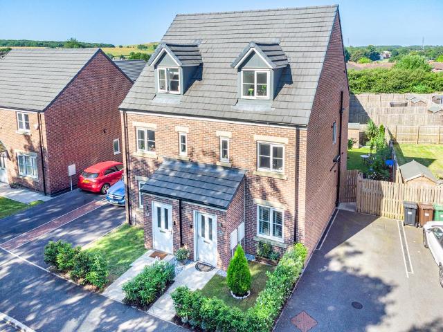 3 bedroom semi detached house for sale